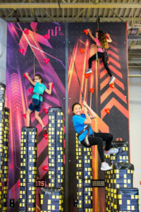 GMP FuntopiaGlen 2549 Centre of attention - Funtopia