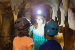 GMP FuntopiaGlen 2860 Centre of attention - Funtopia