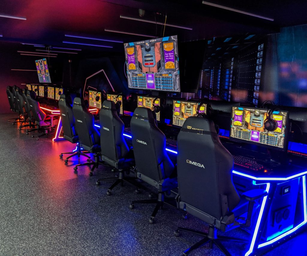 Turnkey Esports attraction installed by Creative Works at Rainbow’s End 2 Turnkey Esports attraction installed by Creative Works at Rainbow’s End