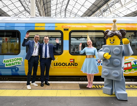 South Western Railway unveils ‘LEGOLAND Locomotive’ to celebrate LEGOLAND Windsor Resort turning 30