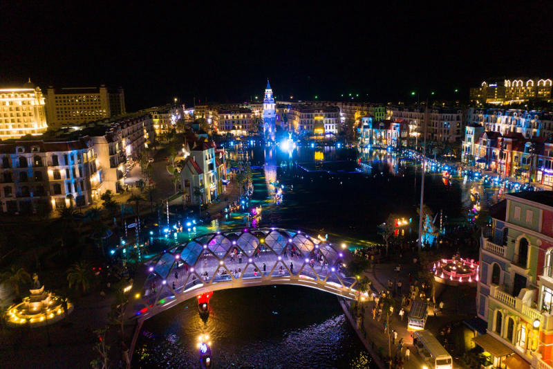 Vingroup opens tourism-resort-entertainment complex Phu Quoc United Centre